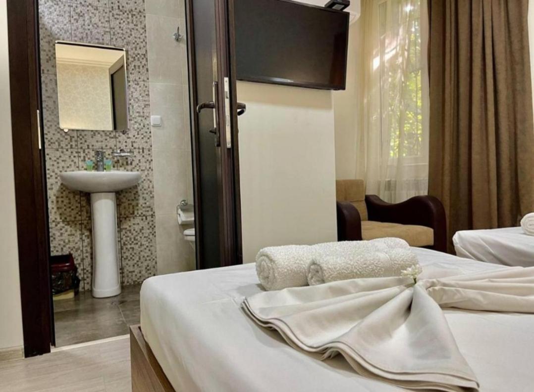 Merien Hotel Єреван Екстер'єр фото
