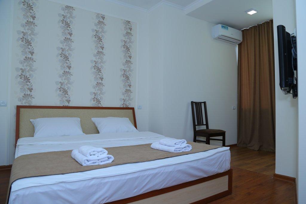 Merien Hotel Єреван Екстер'єр фото